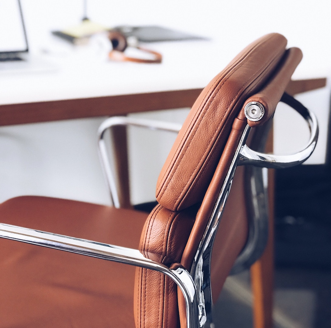 11 Stunning Desk Chair Ideas For Your Home Office — YFS Magazine