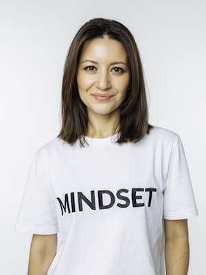 Dina Mostovaya is a business consultant and the founder of Mindset Consulting.